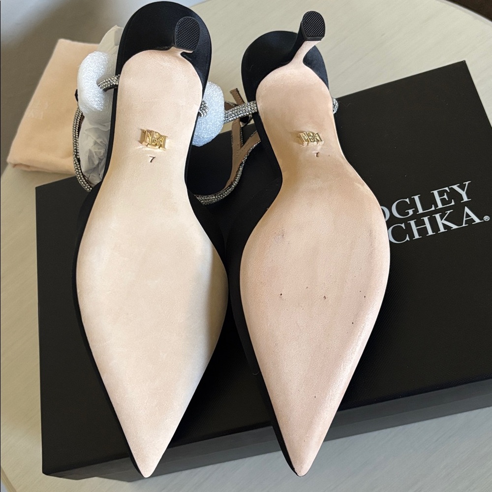 Badgley Mischka Kamilah Black Satin Crystal
Ankle Strap Pumps NIBox Size 7 - Picture 9 of 13